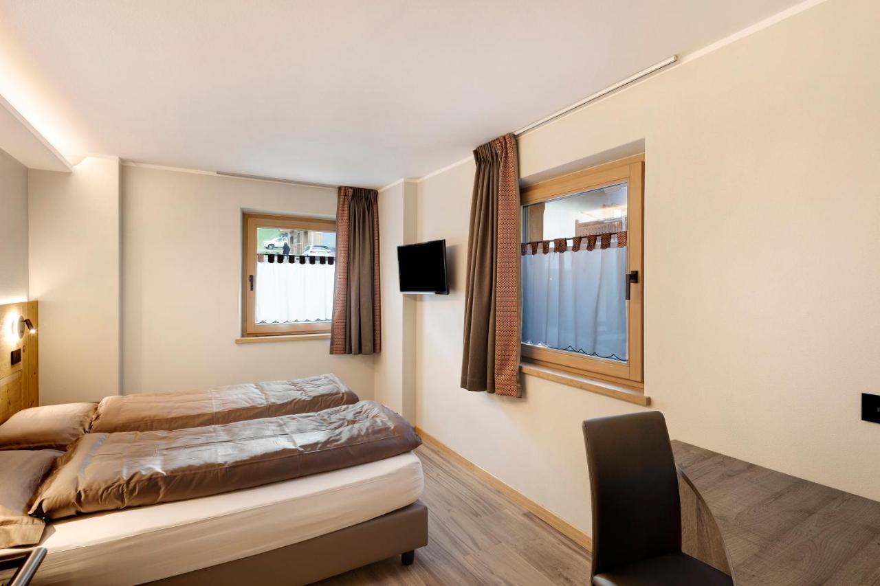 Snow Mountain Planet Suite House Livigno Buitenkant foto