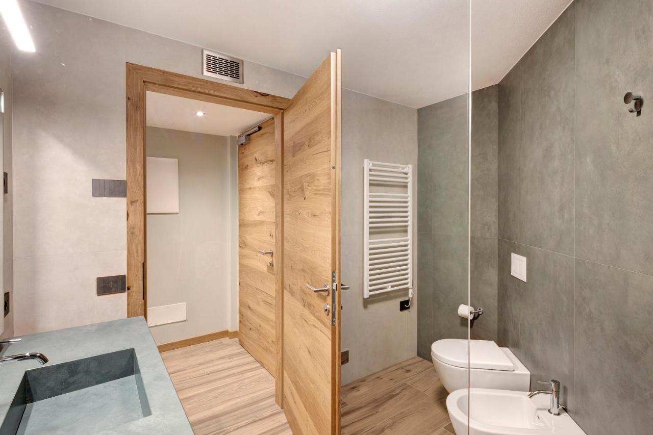 Snow Mountain Planet Suite House Livigno Buitenkant foto